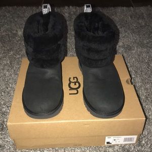 UGG